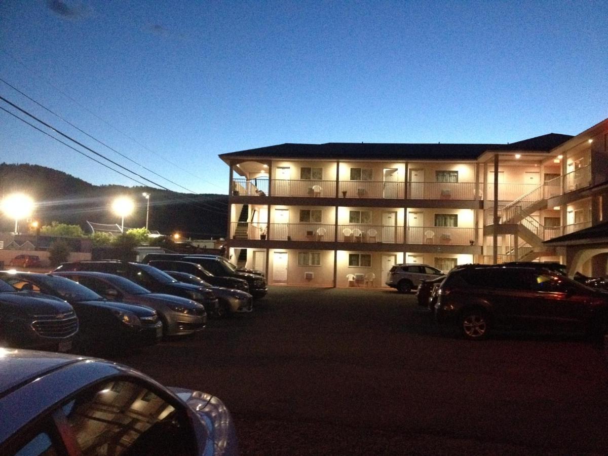 Motel 99 Grand Forks Extérieur photo