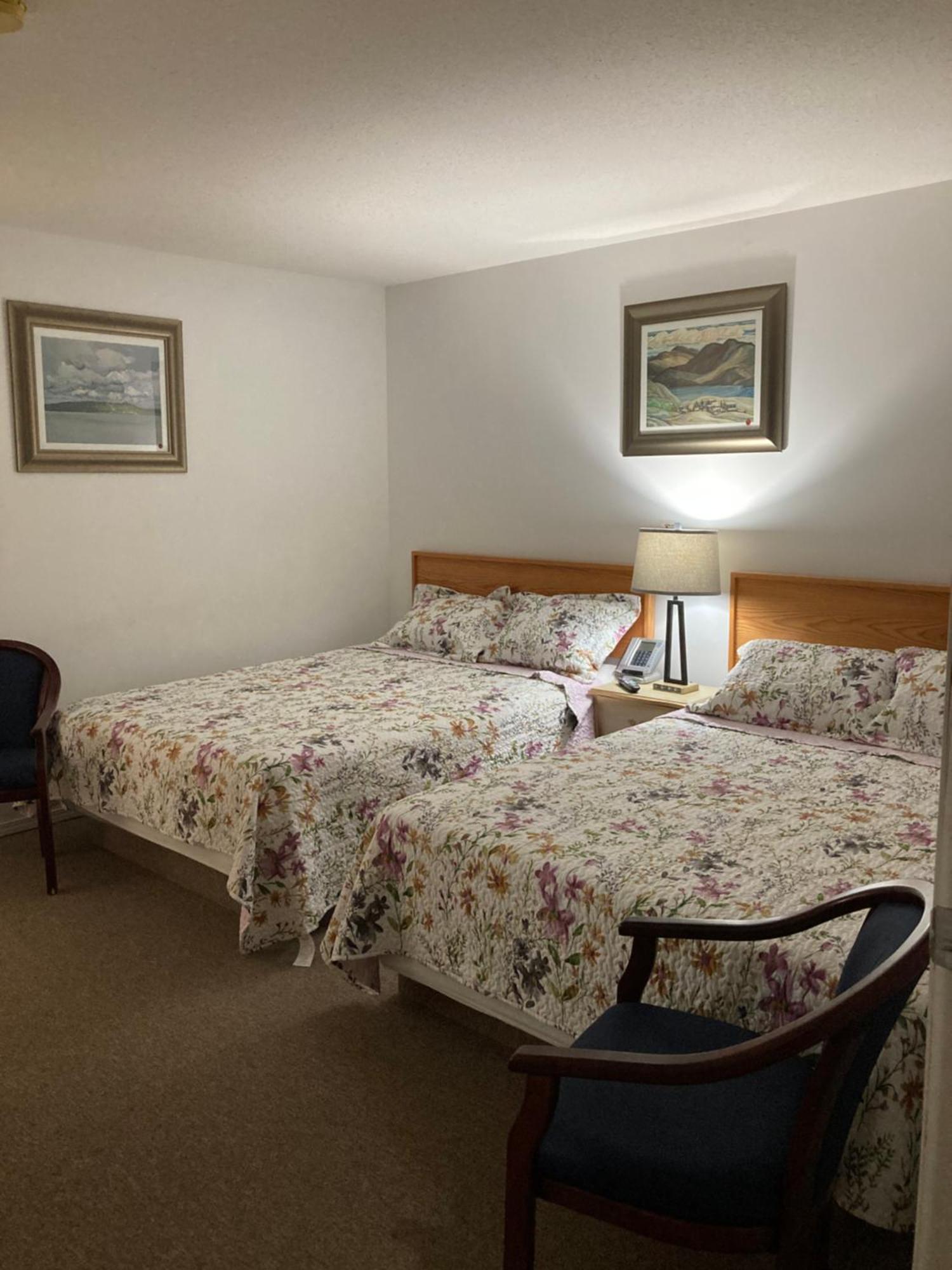 Motel 99 Grand Forks Extérieur photo