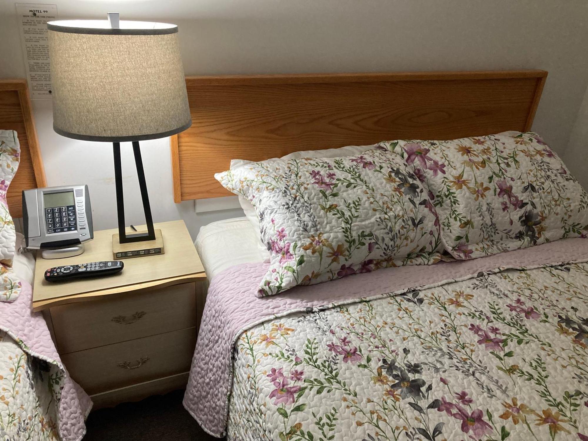 Motel 99 Grand Forks Extérieur photo