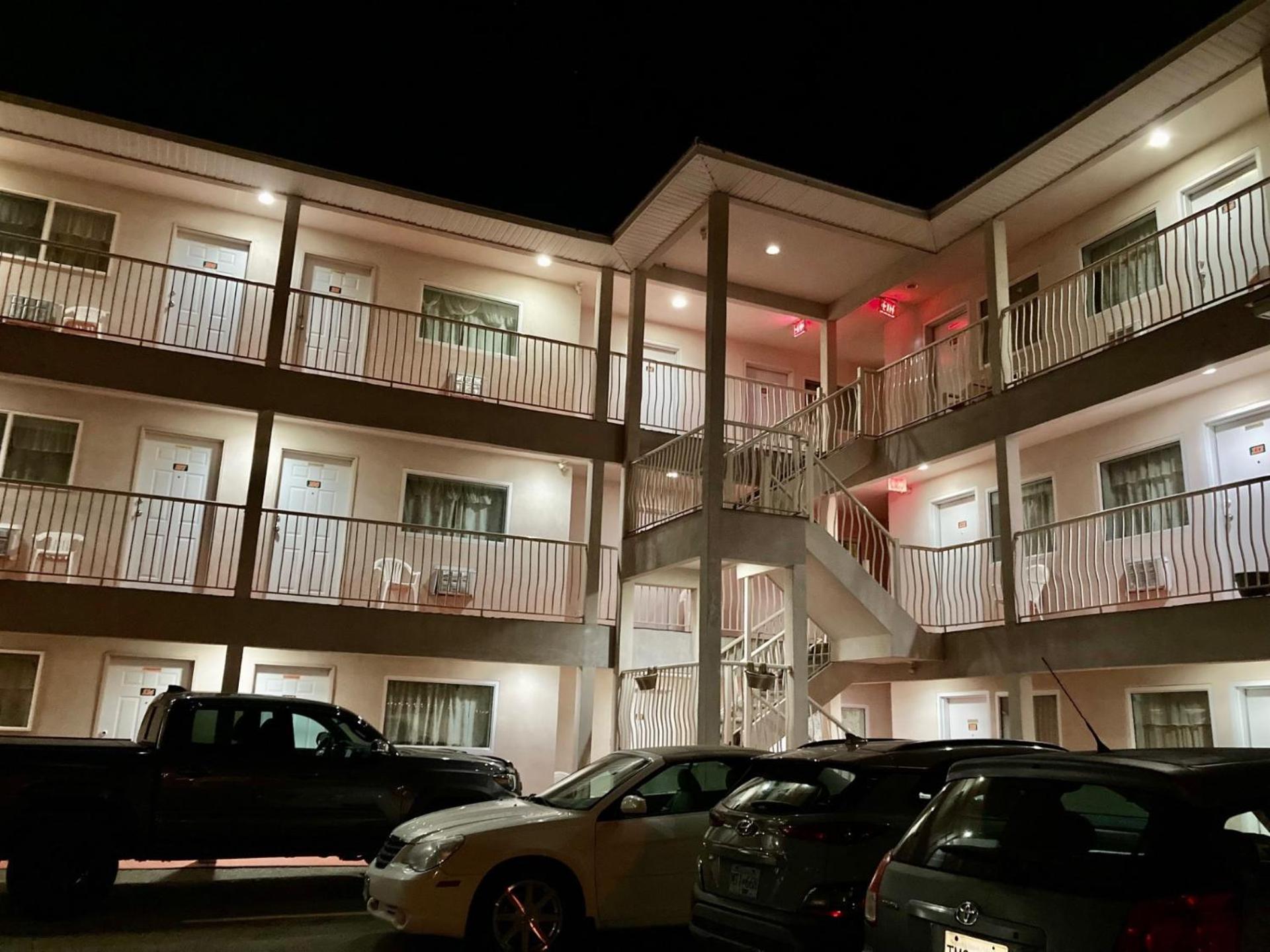 Motel 99 Grand Forks Extérieur photo