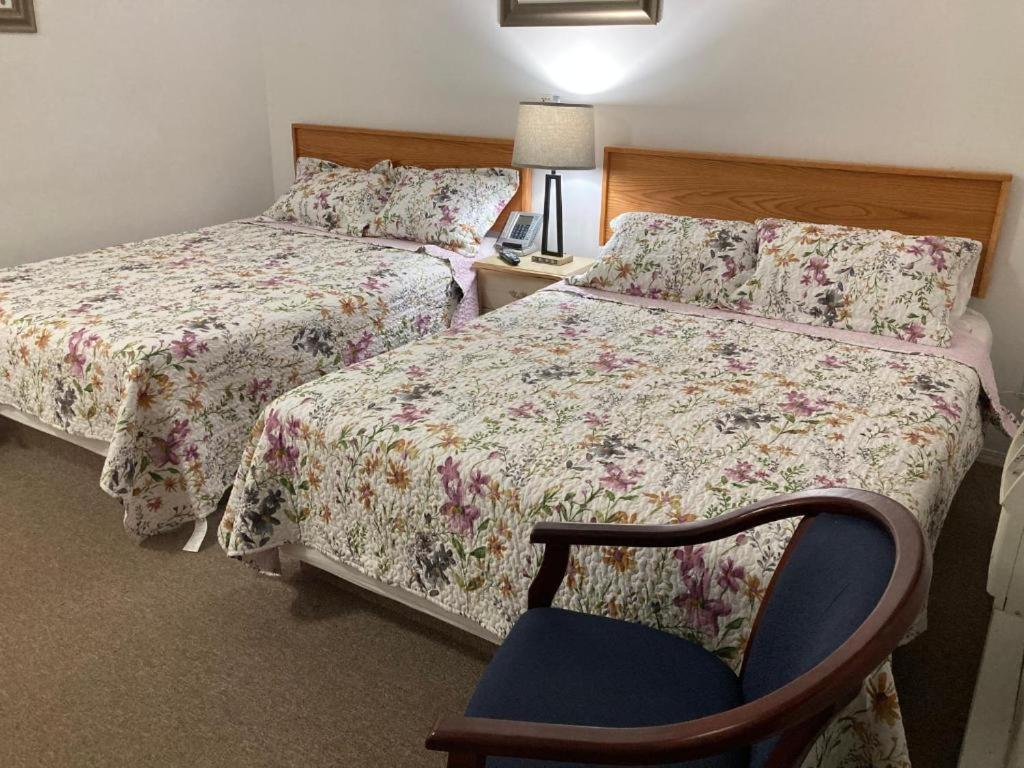 Motel 99 Grand Forks Extérieur photo